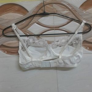 Like New 2 Bra Pis