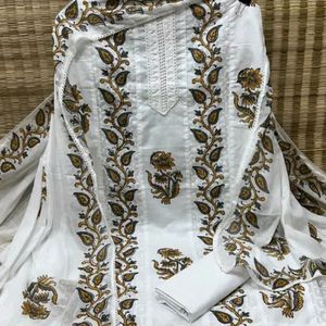 Hakoba chicken Cotton With Embroidery