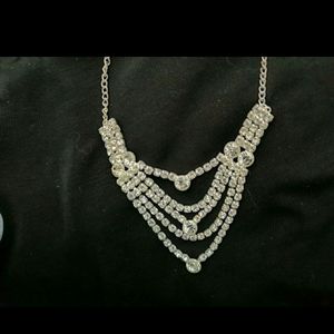 Combo Of 3 Ad Necklace And Korean Clips