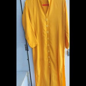 🚨PRICE DROPPED 🚨 Mustard Yellow Straight Kurti W