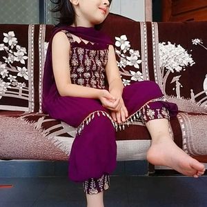 New Whit Tag Beautiful 😍 Stylish Dress For Girls