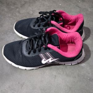 Sports Shoes For Women