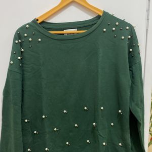 Smart Sweat Shirt with pearls