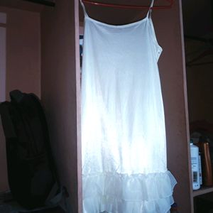 Glossy Off White Slip Available And Ja Suitable For S and M Size