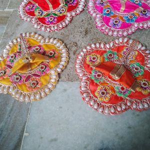 Laddu Gopal Poshak