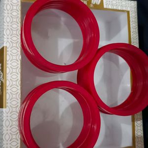 Red Bangle Set