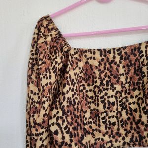 Puff Hand Crop Top