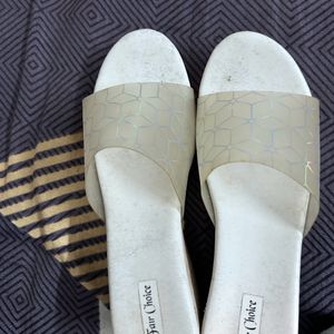 Classic White Heels For 4-5 Feet