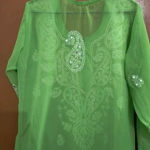 Chikankari Kurta 💚