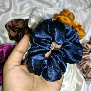 Satin Scrunchie (Multicolour)🌷