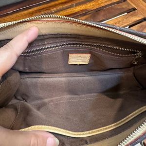 Auth Louis Vuitton Popincourt Bag