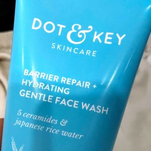 barrier Repair Hydrating Gentle Face Wash