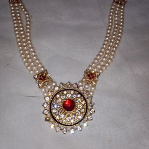 Beautiful Heavy Neckpiece