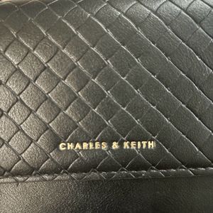 Dupe Charles & Keith Bag