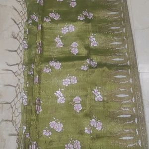 Green Colour Tissue Saree With Blouse Piece