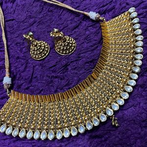 Royal Golden Maharani Necklace Set