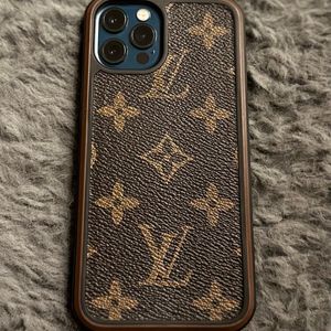 LV Hard Case For Iphone 12 Pro