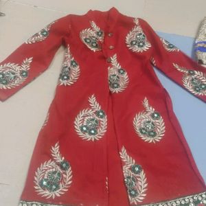 Red Kurti