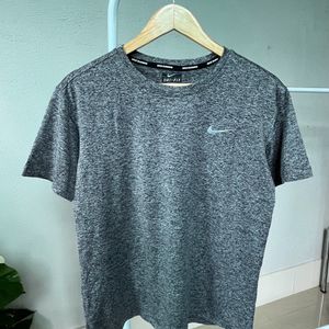 Nike Tee