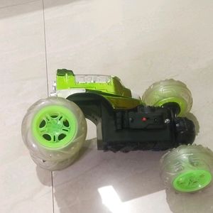 Movable Green And Black Toy Car