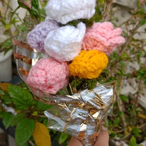 Crochet Rose Bouquet