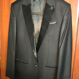 Black Blazer Party Wear Size 38 In Good Condition.