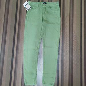 X-75 Size 28 Slim Fit Women Denim Jeans