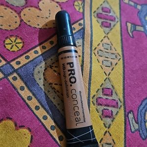 Huda Beauty Conealer