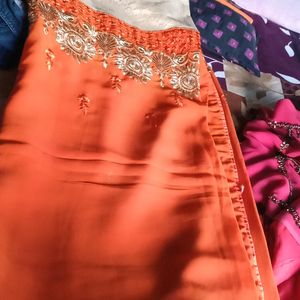 I Am Selling Saree