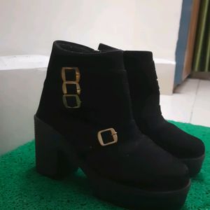 Black Boots🖤👢for Women's