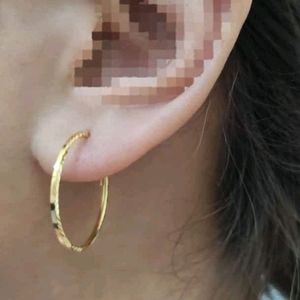 Beautiful New Earrings Gold