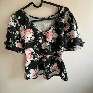 Floral Peplum Balloon Sleeved Top