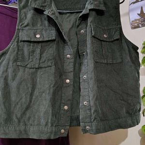 🔥dark olive half jacket from ajio M size😍