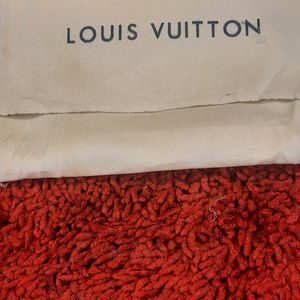 AUTHENTIC LOUIS VUITTON