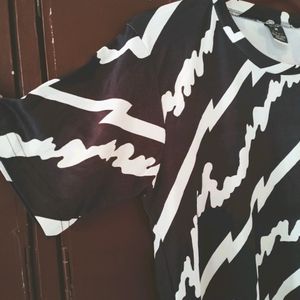 Printed Black And White Tshirt