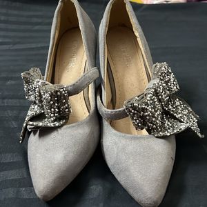 Grey Bow Heels ,