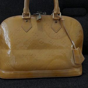 Louis Vuitton Alma