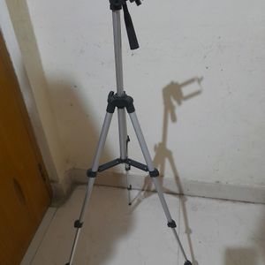 Pack Of 2 Tripods