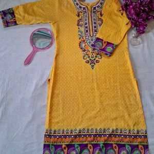 Multicolored Kurta Withh Printed Desing