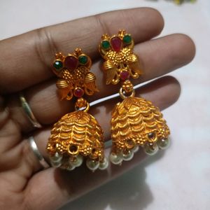 8 Pair Earings 🥰