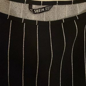 Black & White Strip Crop Trop