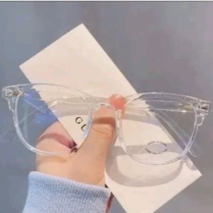 Transparent Lens