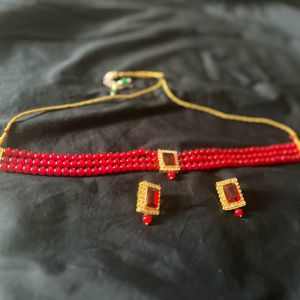 Beautiful Choker Set