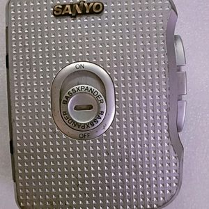 Vintage Sanyo Walkman