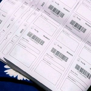 32 Shipping Labels B&W