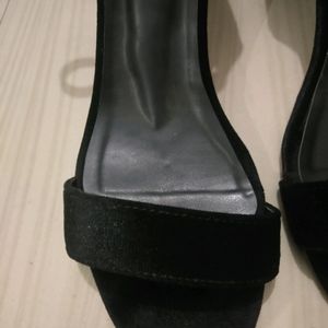 Heels Black Velvet