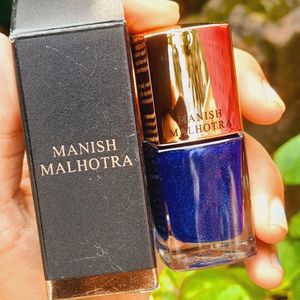 MANISH MALHOTRA NAILPAINT- ( ROYAL BLUE)