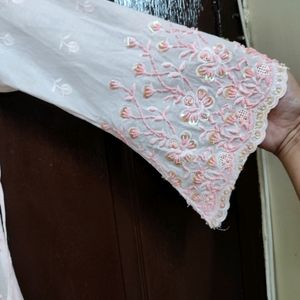 Ari work Chikankari Kurta