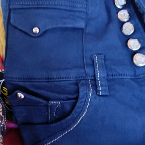 5 Button Jeans