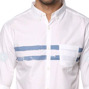 Spykar Men White Solid Slim Fit Casual Shirt